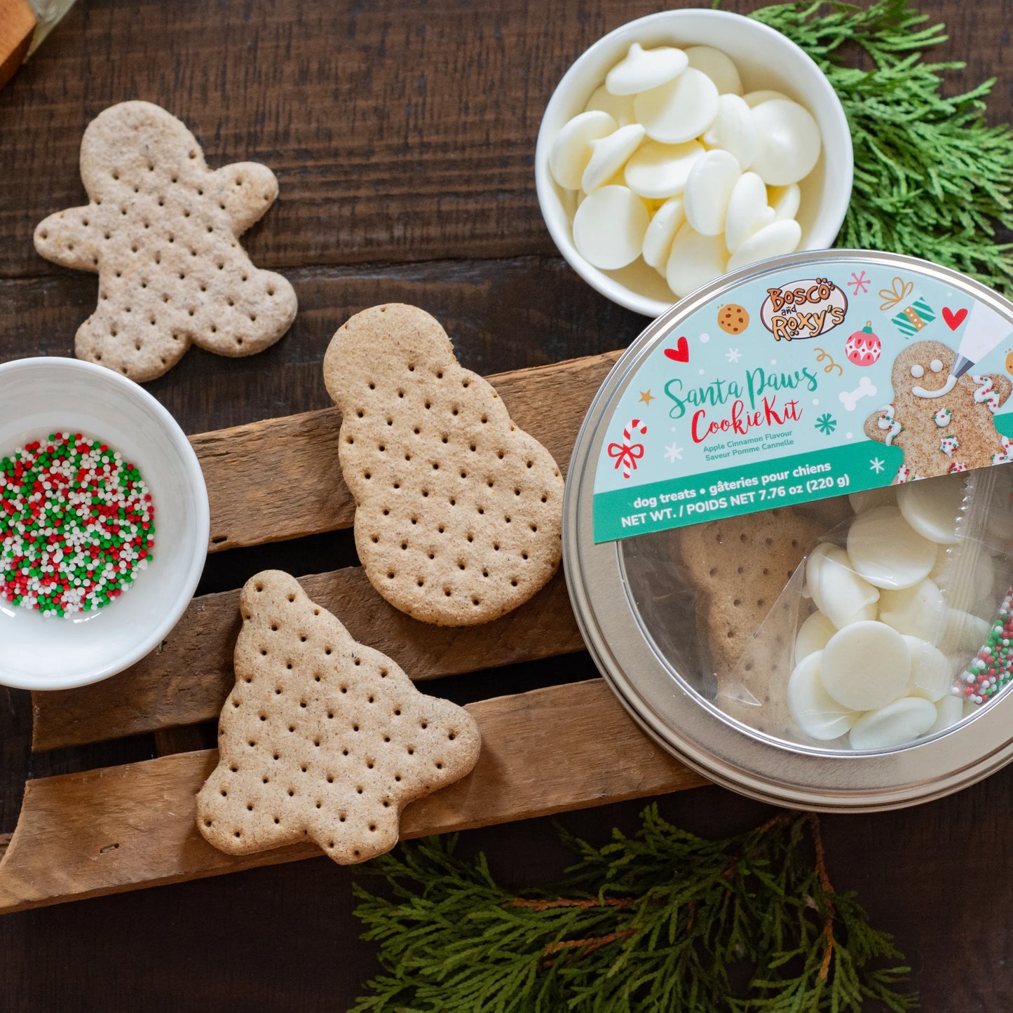 Bosco & Roxy's Merry Woofmas Decorate Your Own Cookie Kit