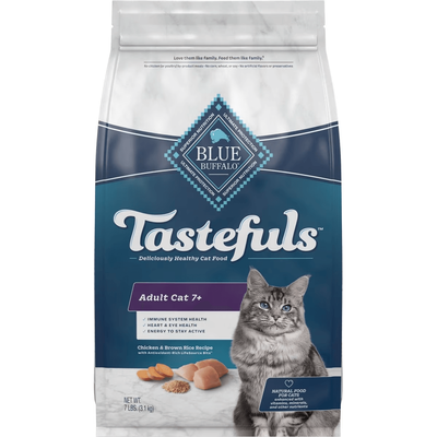 Blue Buffalo Tastefuls Natural Chicken Adult 7+ Dry Cat Food - 3.18 Kg - Cat Food - Blue Buffalo - PetMax Canada